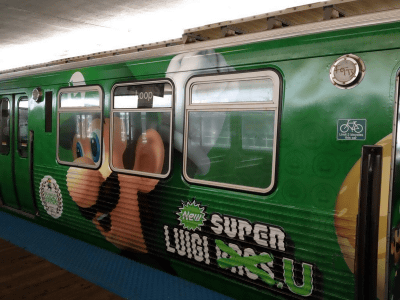 「New スーパールイージ U」の発売や「ルイージの年」を記念した電車で、アメリカのシカゴに登場