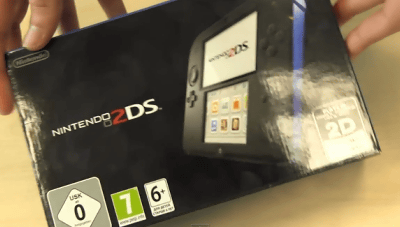 ニンテンドー2DSのパッケージ開封、レビュー動画が公開、3DSとの比較、スリープ用のボタン、ACアダプターなども確認