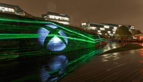 マイクロソフトが、Xbox Oneが発売から24時間以内に全世界で100万台越えの販売を達成したことを発表しています
