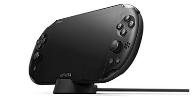 PSVITA 2000用のクレードルとして、「PlayStation Vita スタンド付ケーブル」（PCHJ-15019）というものが発売されることが発表されました