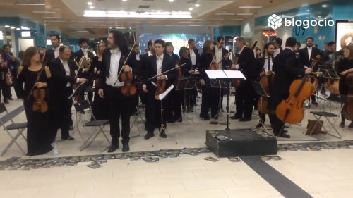 ゼルダの伝説のオーケストラが、マドリードの地下鉄で演奏を披露しています