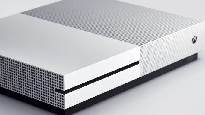 Xbox One、Sとスコーピオの2種類の新型を発表。驚異の6テラフロップス