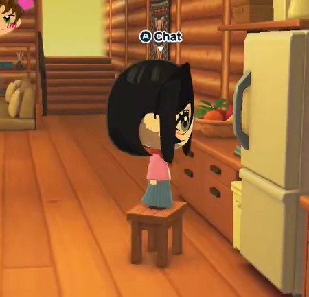 低身長のMiiは高い場所にあるモノを取るときに、スツール（踏み台）を自動的に使用するというものです